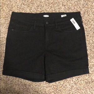 OLD NAVY —black shorts 3 inch seam
